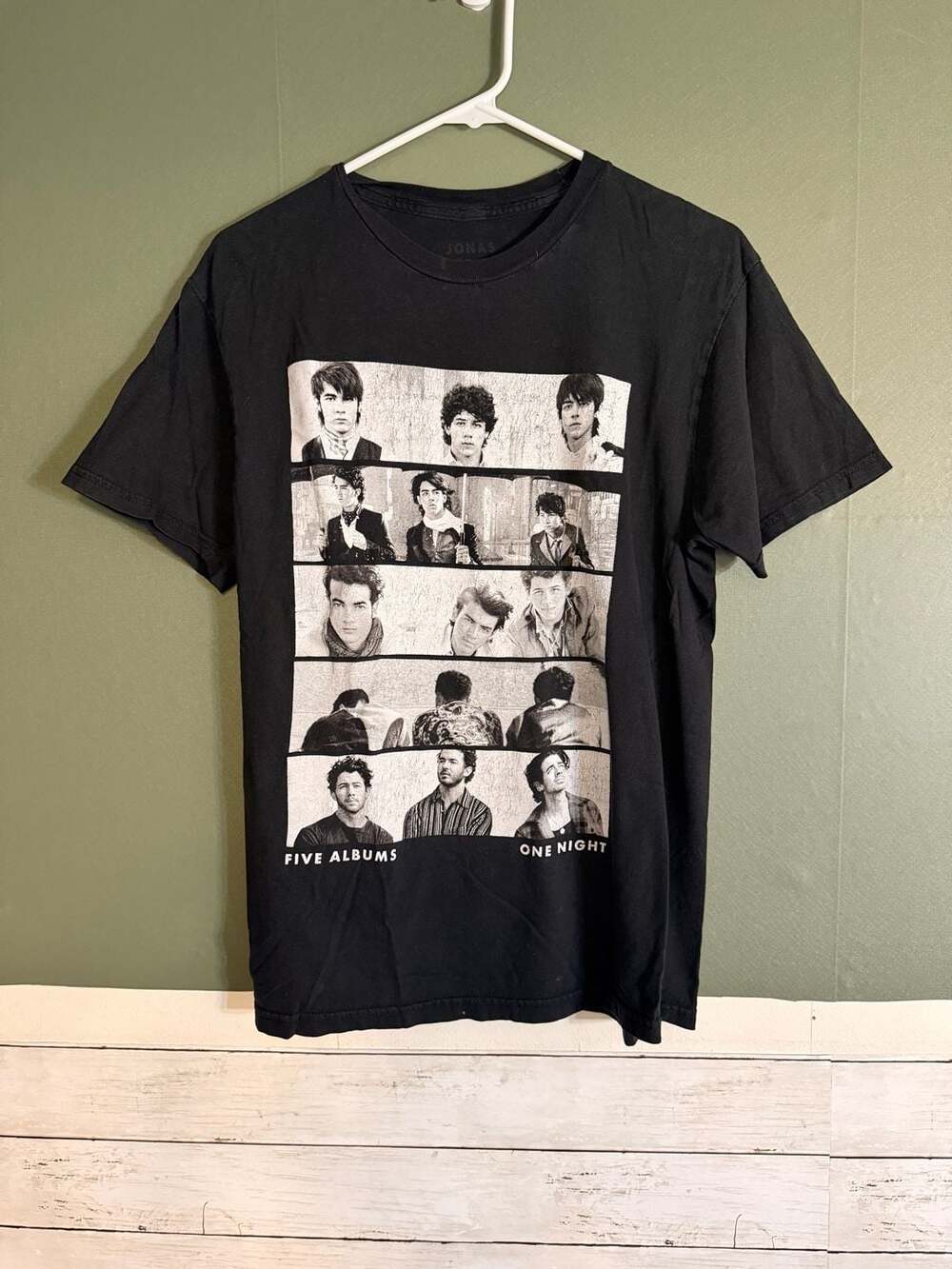 Jonas Brothers Five Albums One Night Tour Tracklist T-Shirt Black Medium